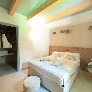https://perdas-rooms.in-sardinia.net